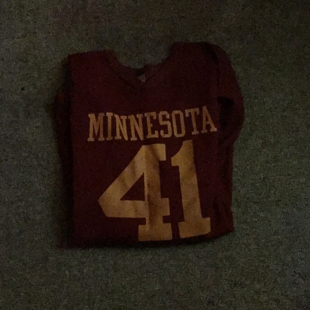 Minnesota golphers long sleeve shirt
